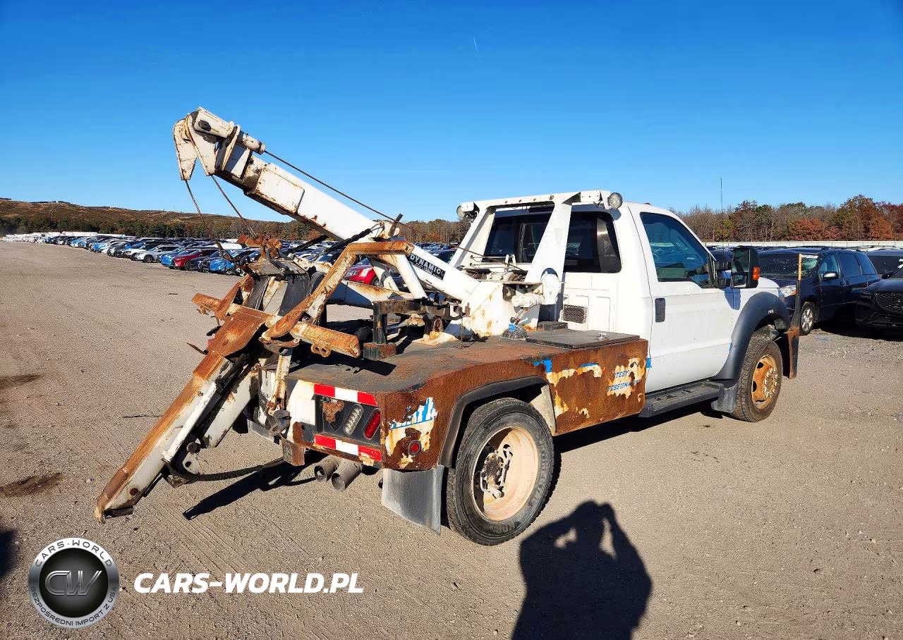2015 Ford F550 Super Duty VIN:1FDUF5HT4FEB04980 - 3