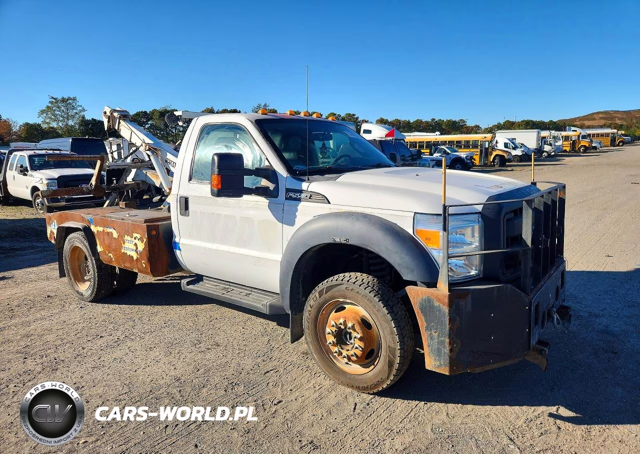2015 Ford F550 Super Duty VIN:1FDUF5HT4FEB04980 - 4