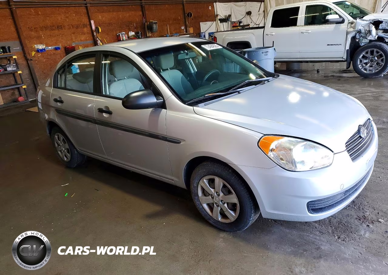 2009 Hyundai Accent Gls VIN:KMHCM46C99U306075 - 4