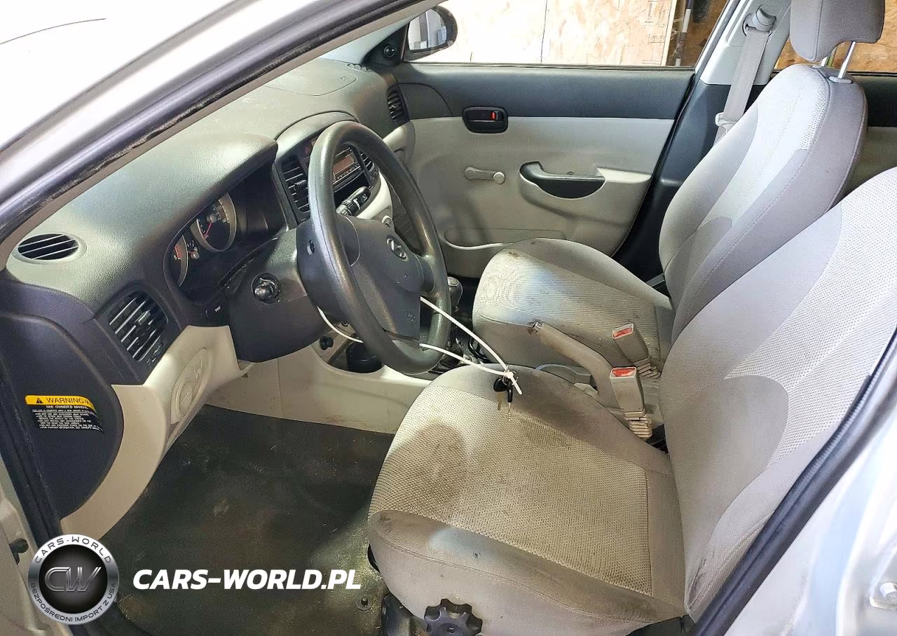 2009 Hyundai Accent Gls VIN:KMHCM46C99U306075 - 7