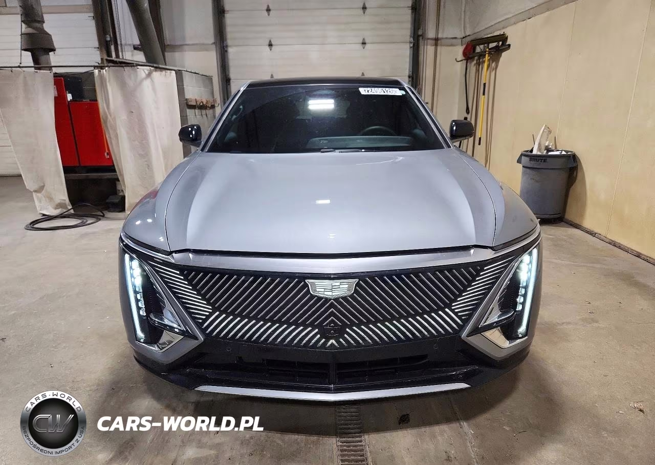 2024 Cadillac Lyriq Tech VIN:1GYKPMRL2RZ137565 - 5