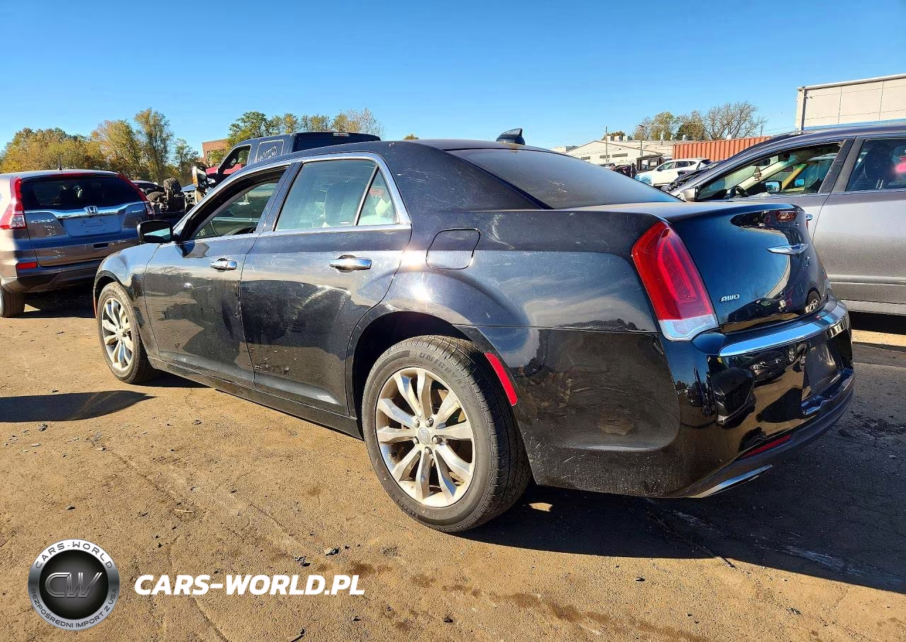 2015 Chrysler 300C VIN:2C3CCAKG5FH887561 - 2
