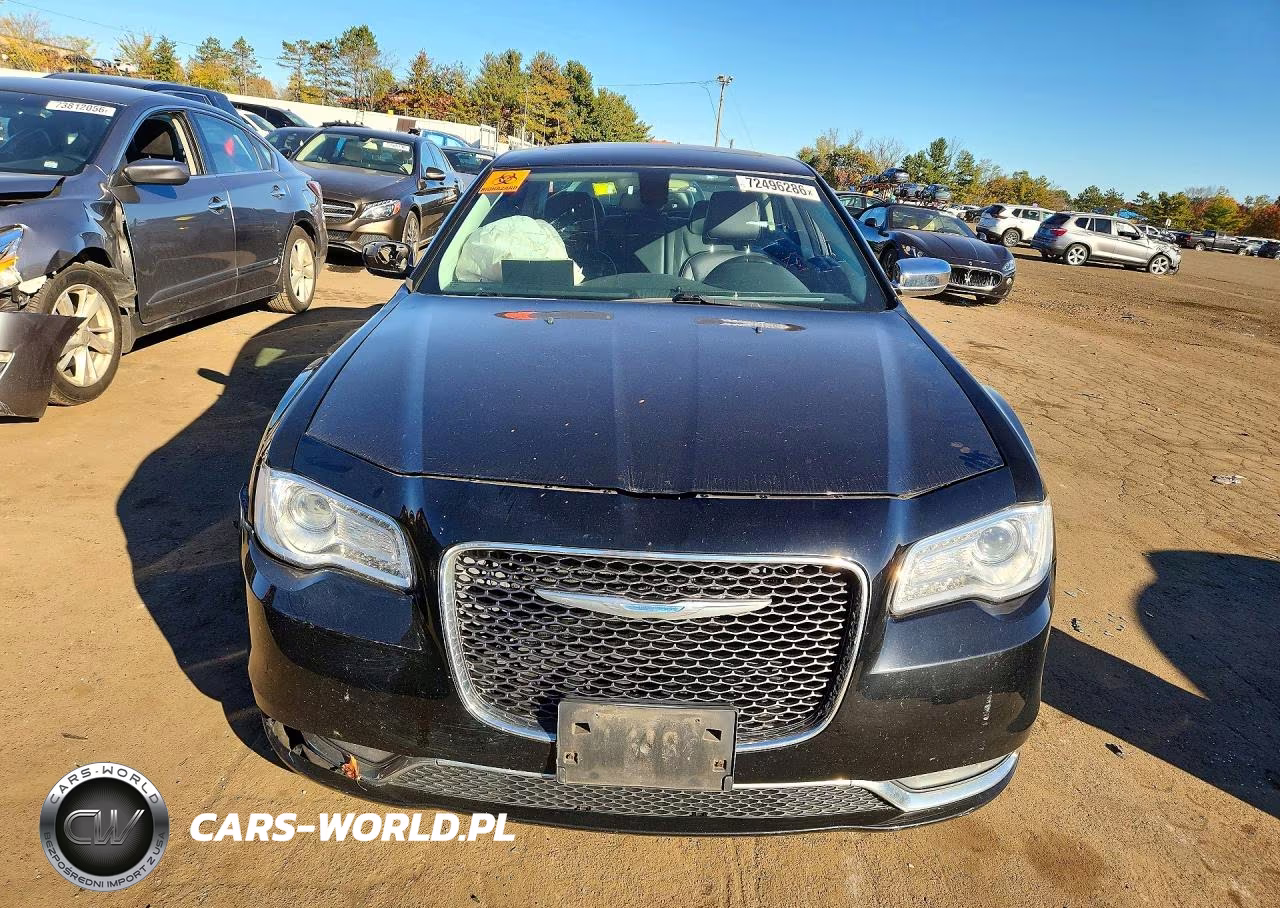 2015 Chrysler 300C VIN:2C3CCAKG5FH887561 - 5