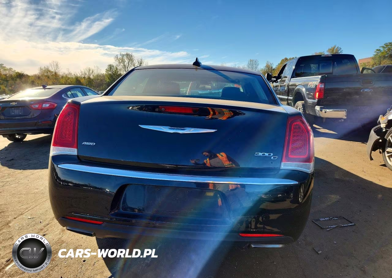 2015 Chrysler 300C VIN:2C3CCAKG5FH887561 - 6