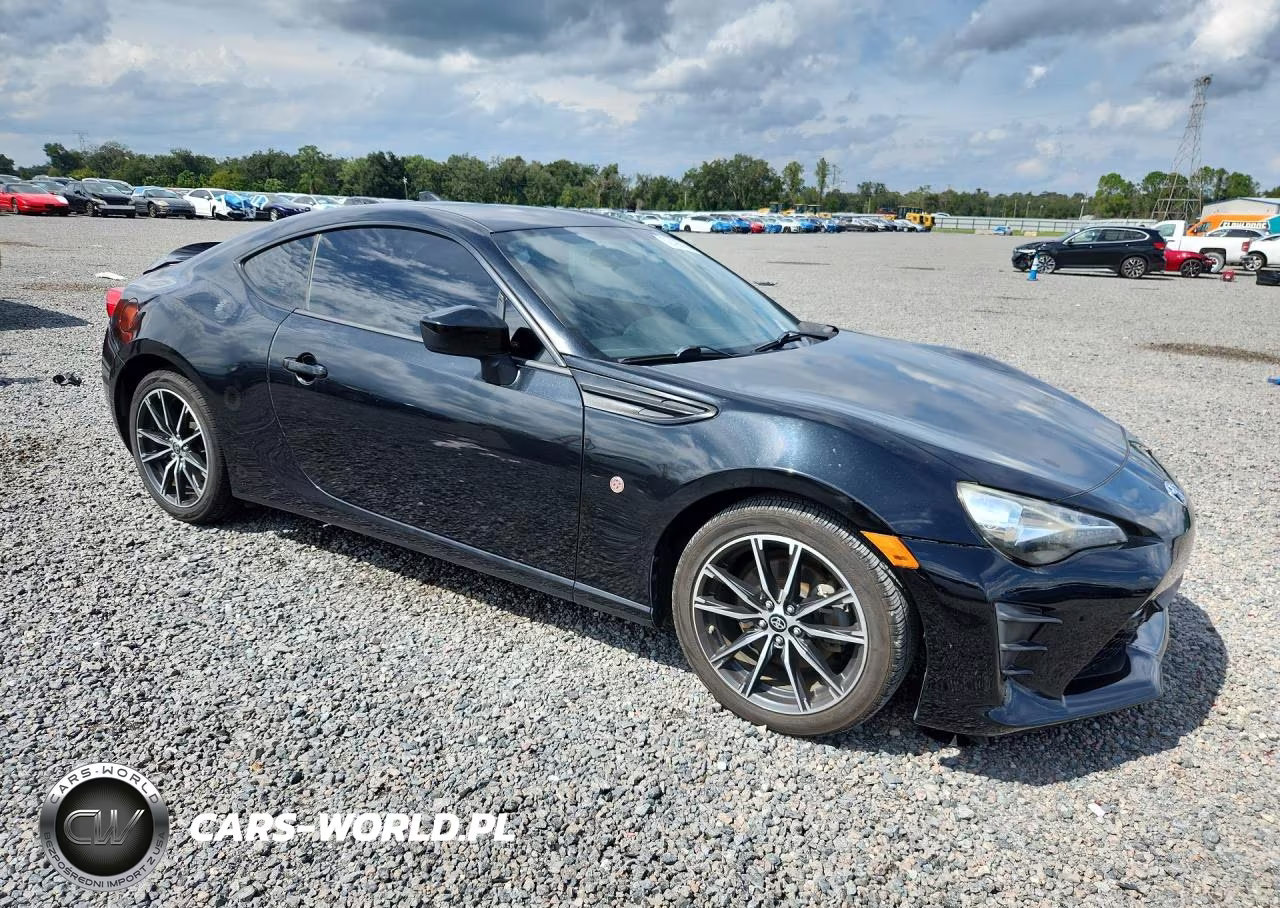 2017 Toyota 86 Base VIN:JF1ZNAA19H8711107 - 4