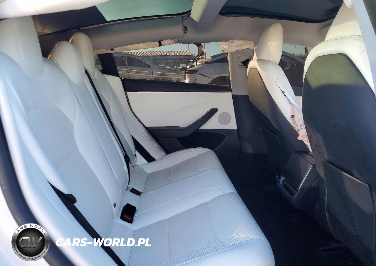 2024 Tesla Model 3 VIN:5YJ3E1EB0RF834752 - 10