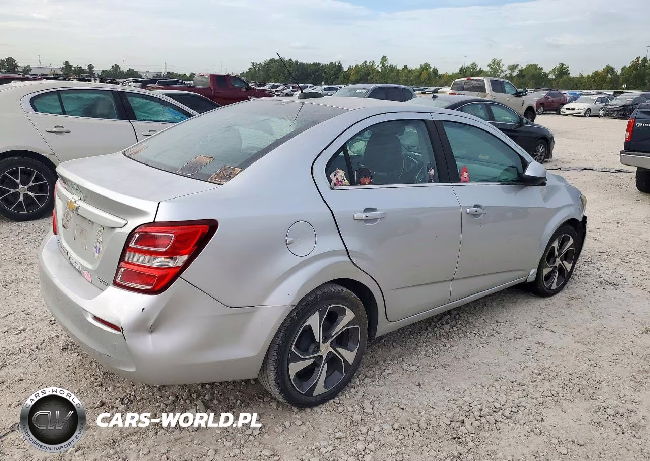 2017 Chevrolet Sonic Premier VIN:1G1JF5SBXH4131660 - 3