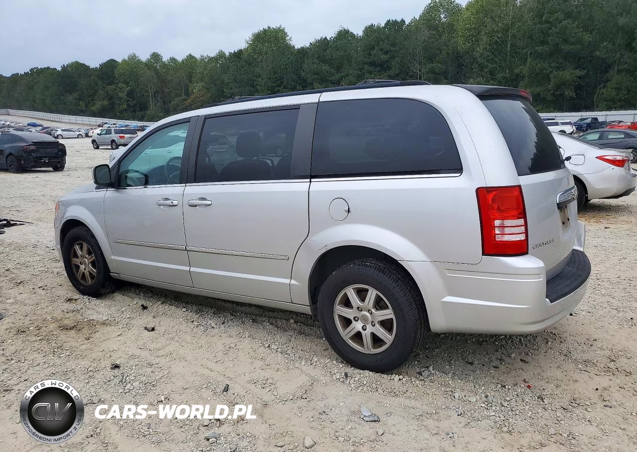 2010 Chrysler Town & Country Touring Plus VIN:2A4RR8D18AR320683 - 2