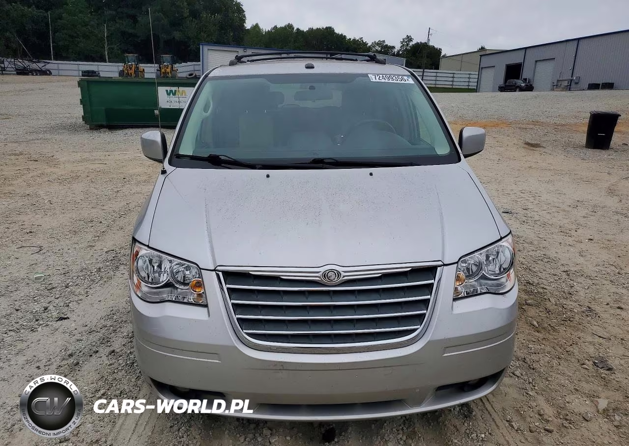 2010 Chrysler Town & Country Touring Plus VIN:2A4RR8D18AR320683 - 5