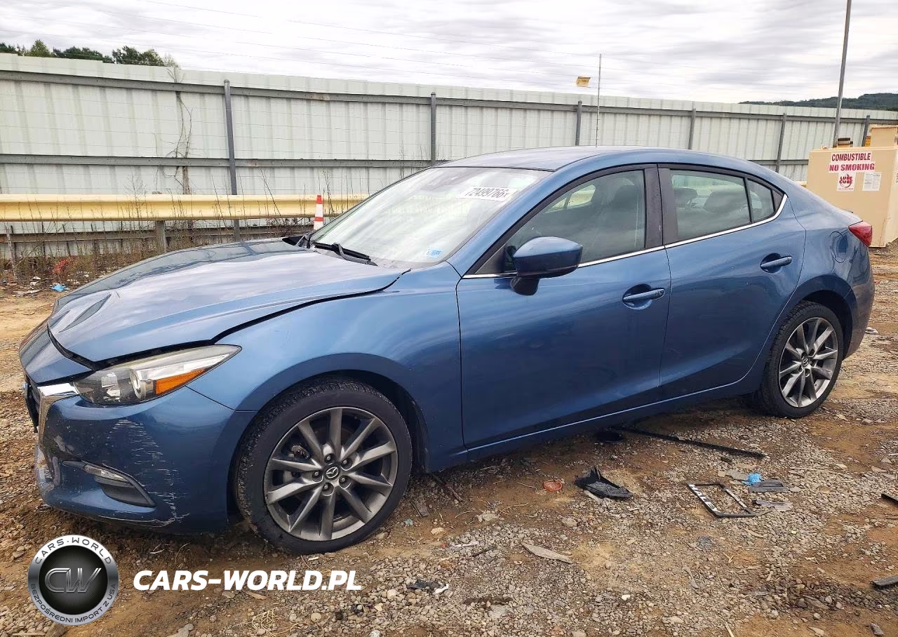 2018 Mazda 3 Touring VIN:3MZBN1V30JM193572 - 1