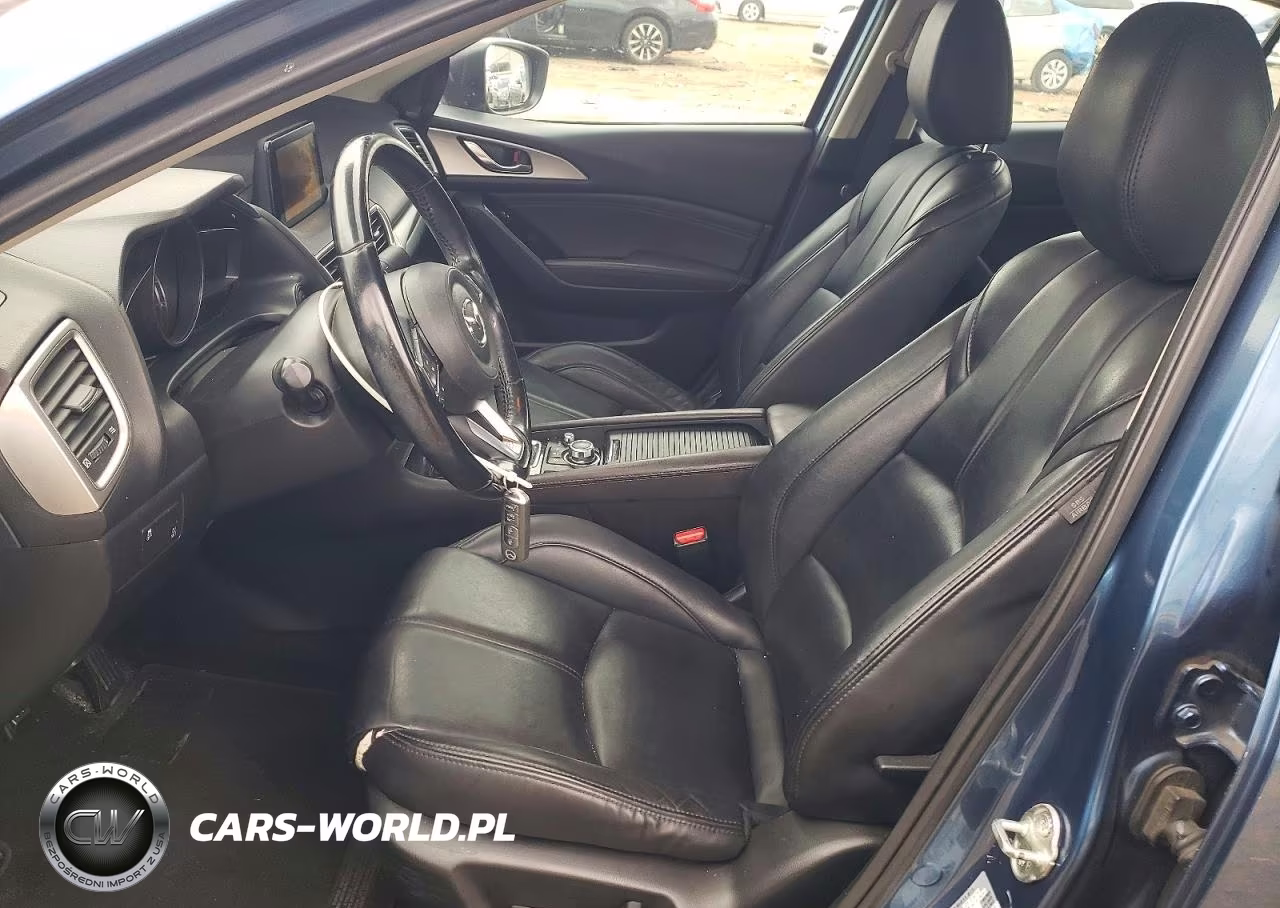 2018 Mazda 3 Touring VIN:3MZBN1V30JM193572 - 7