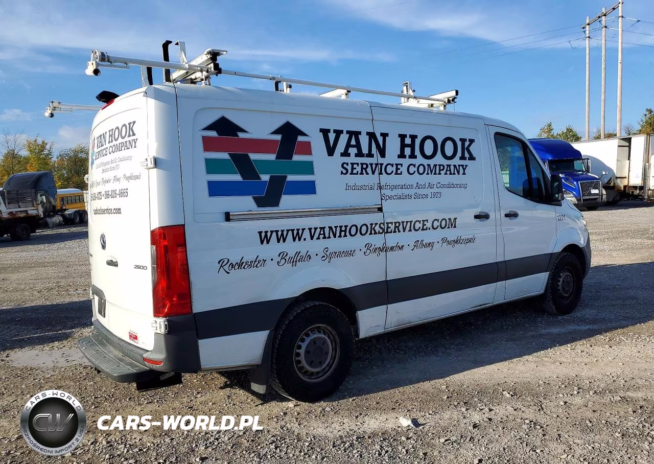 2021 Mercedes-Benz Sprinter VIN:W1Y4EBHY0MT056934 - 3