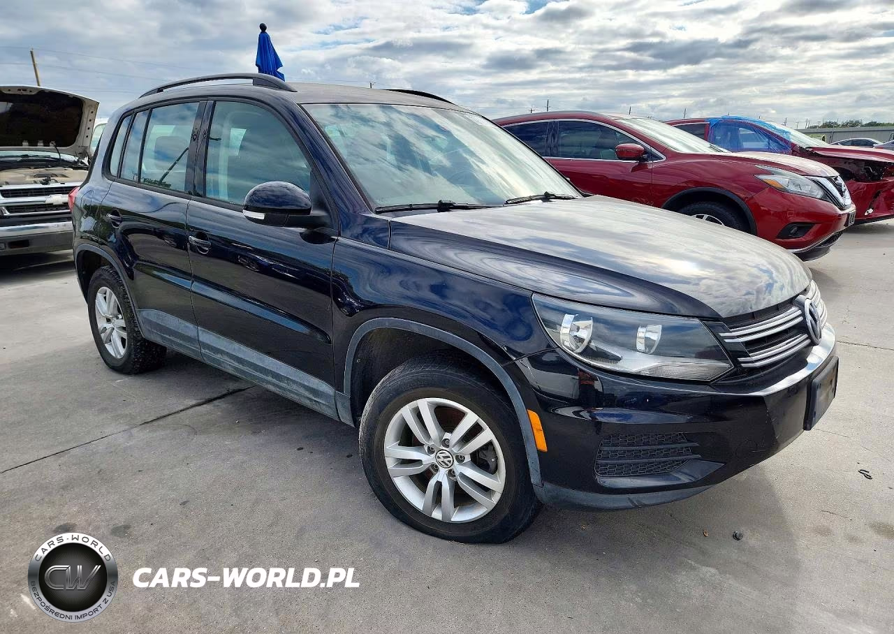 2015 Volkswagen Tiguan S VIN:WVGAV7AX6FW556874 - 4