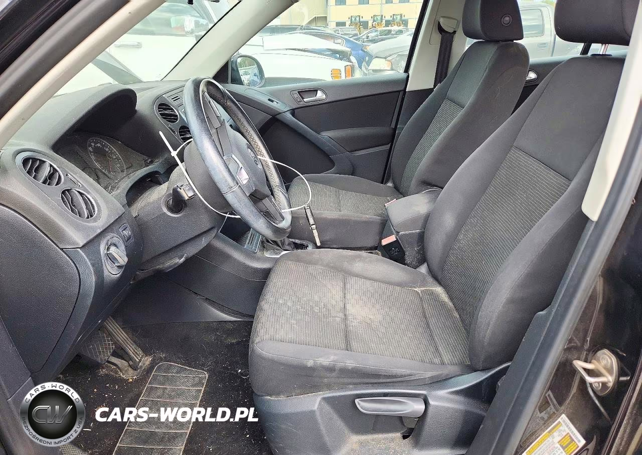 2015 Volkswagen Tiguan S VIN:WVGAV7AX6FW556874 - 7