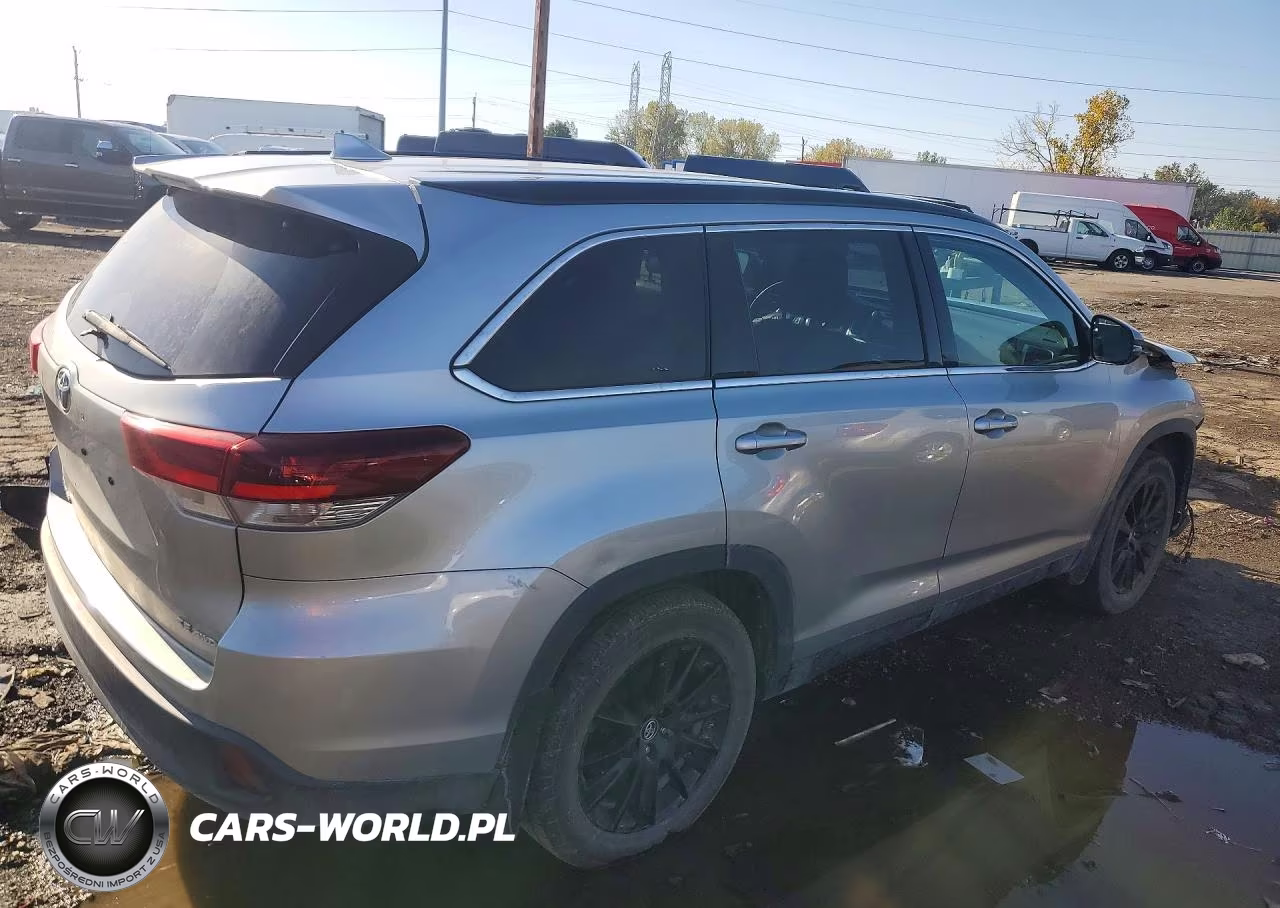 2019 Toyota Highlander Se VIN:5TDJZRFH1KS603986 - 3