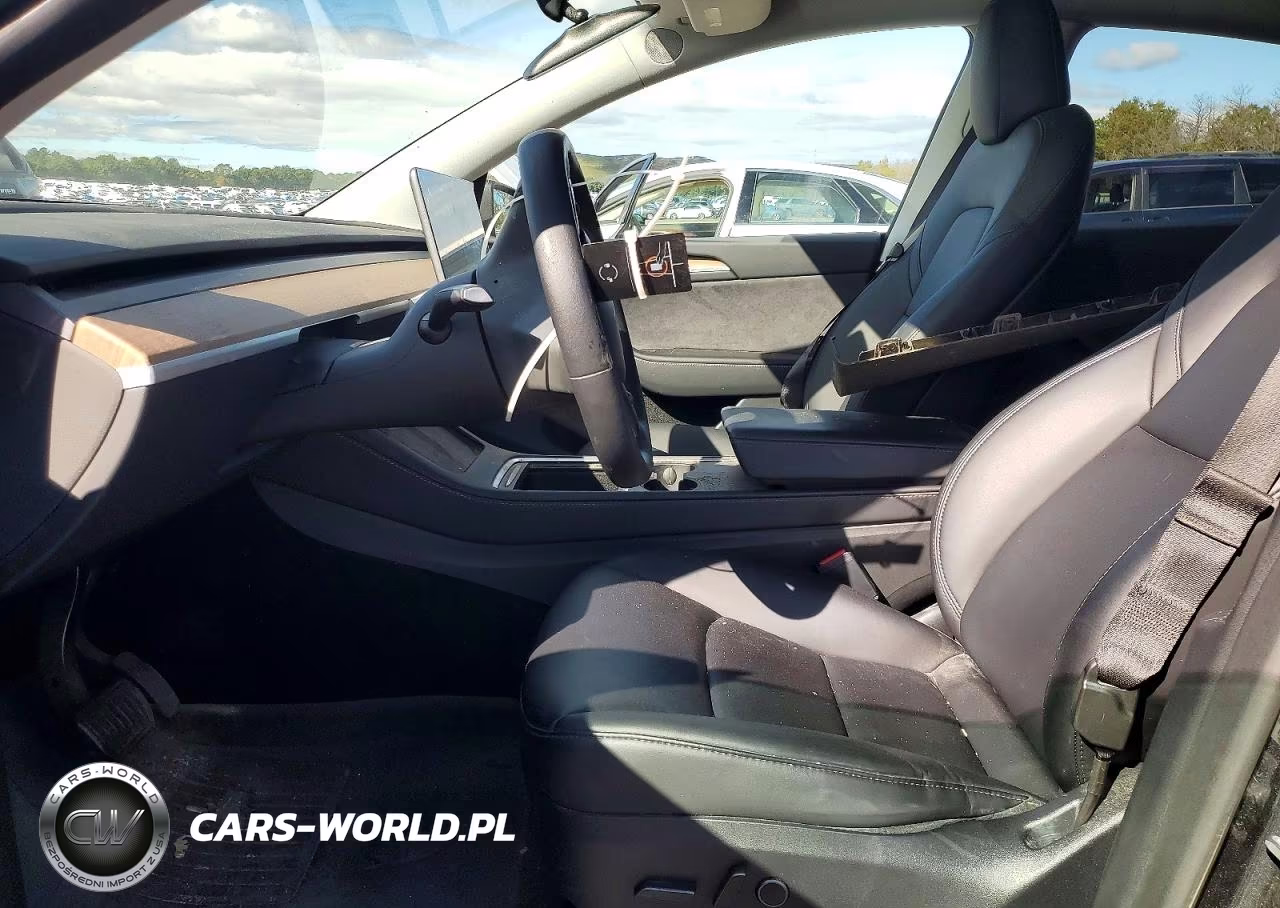 2024 Tesla Model Y VIN:7SAYGDEE2RA286491 - 7