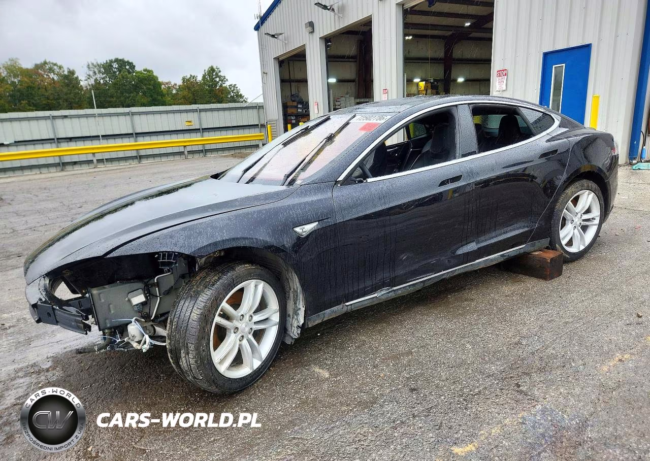 2016 Tesla Model S – zdjęcie 1 z 12