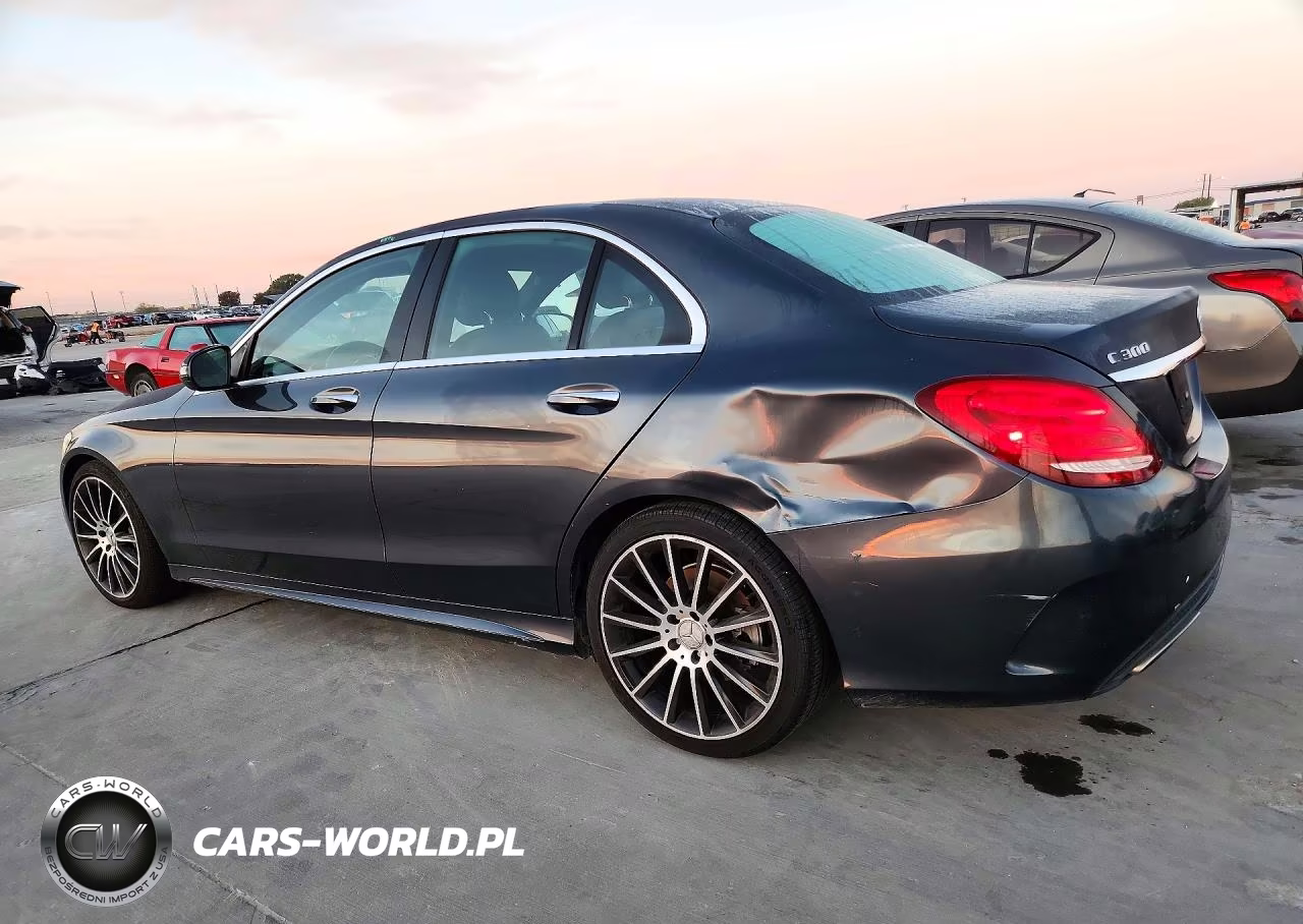 2016 Mercedes-Benz C 300 VIN:55SWF4JB2GU106251 - 2