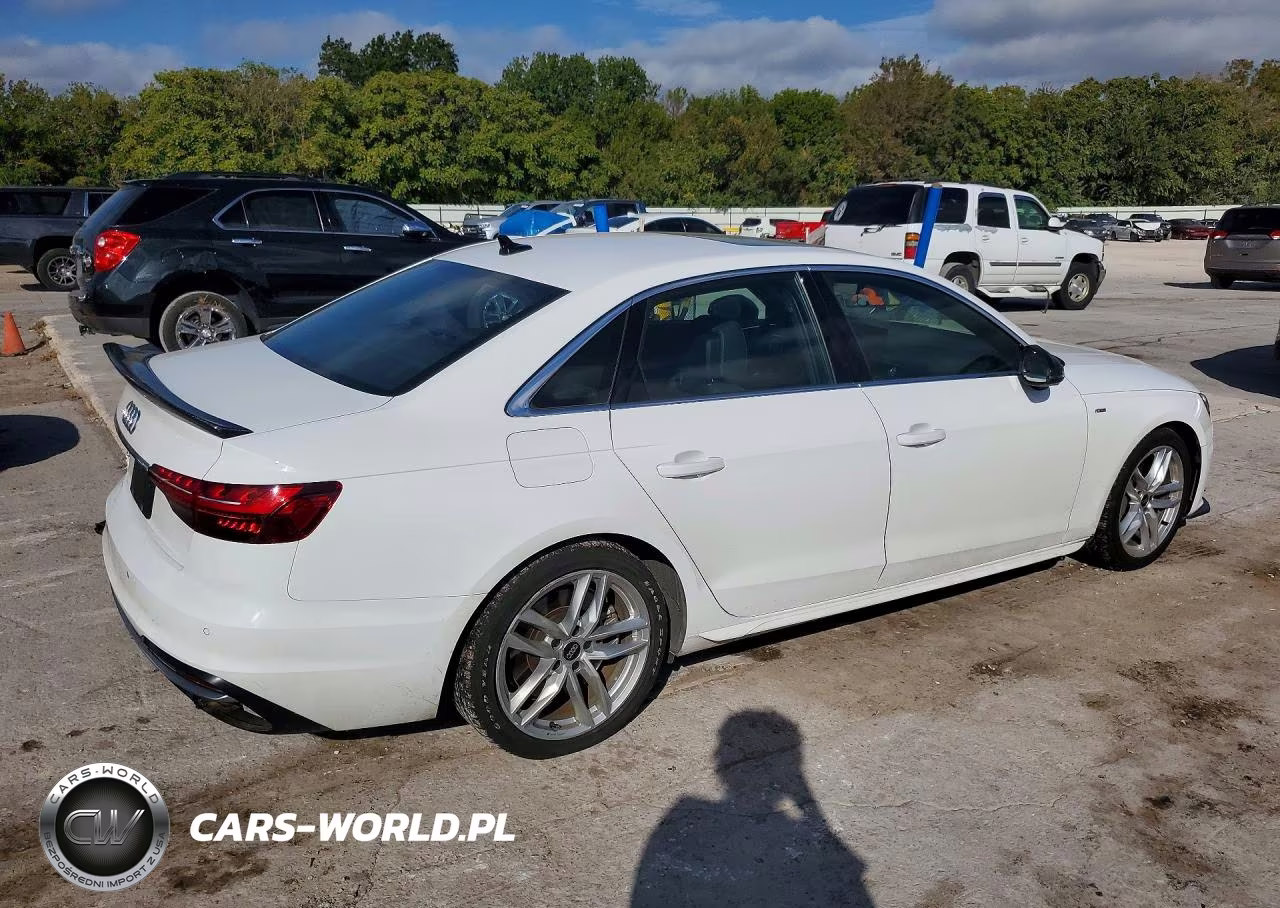 2022 Audi A4 Premium Plus 45 VIN:WAUEAAF49NN013677 - 3
