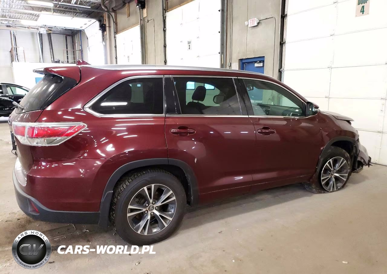 2016 Toyota Highlander Xle VIN:5TDJKRFH8GS327723 - 3