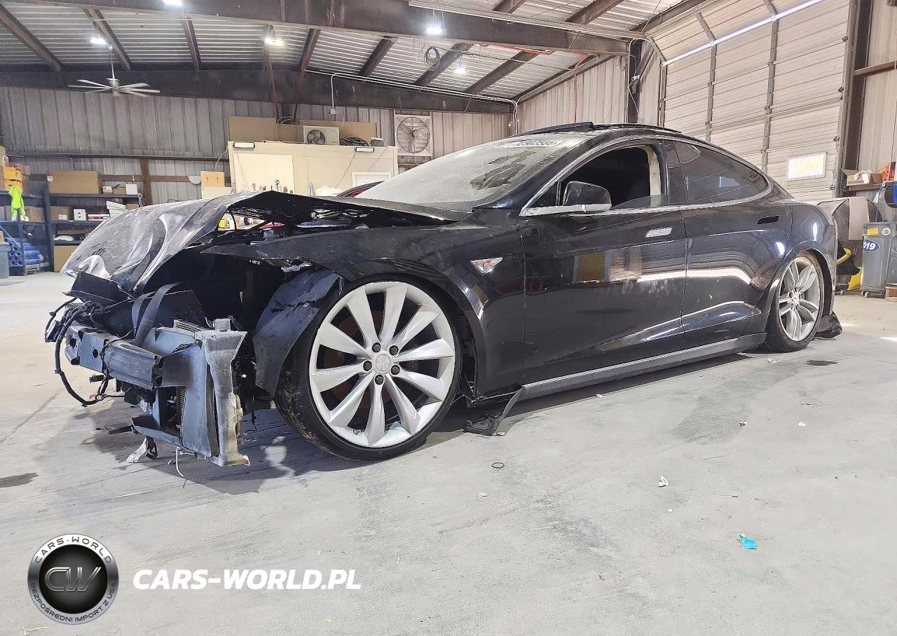2013 Tesla Model S – zdjęcie 1 z 13