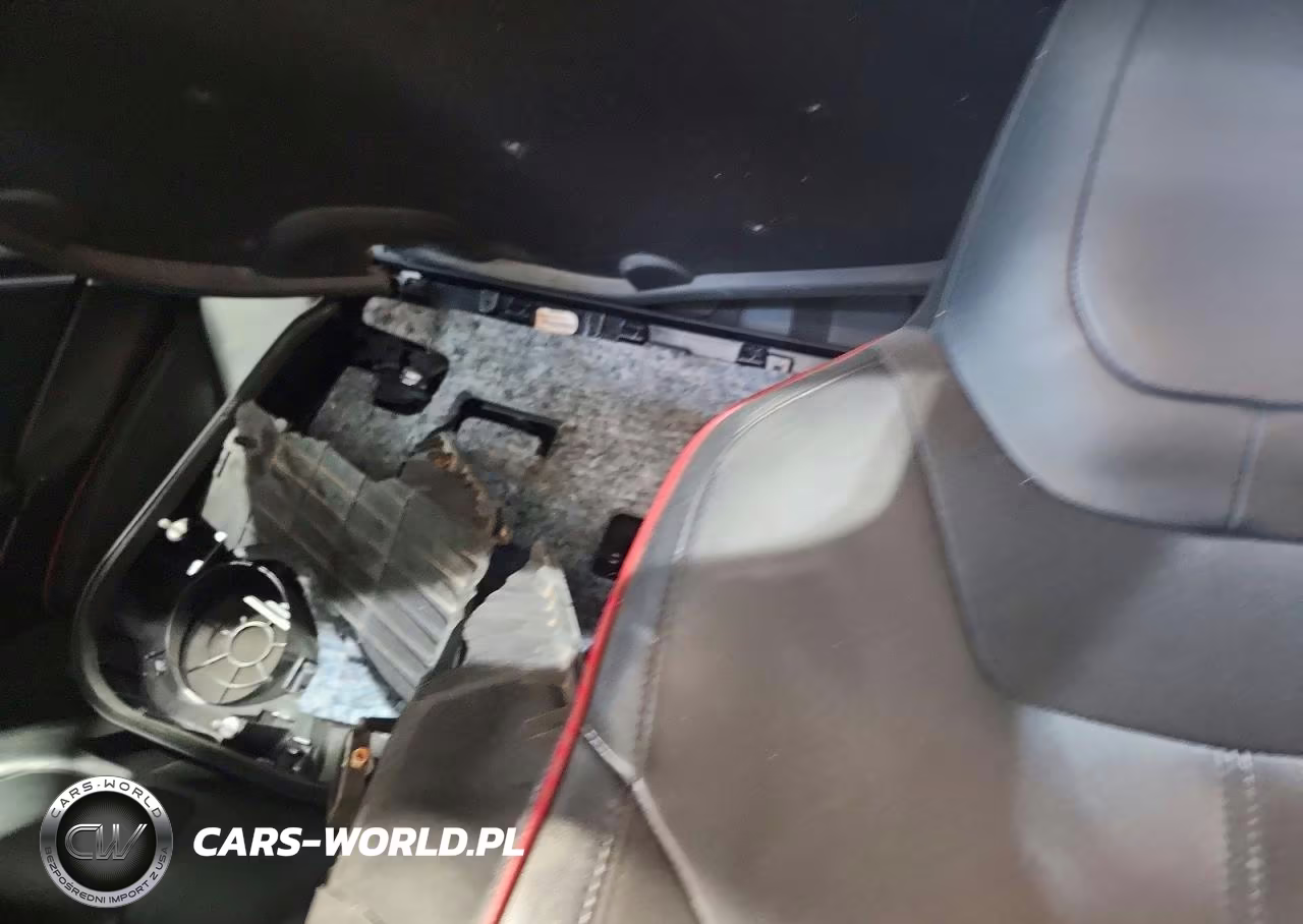 2013 Tesla Model S VIN:5YJSA1CP3DFP11770 - 10