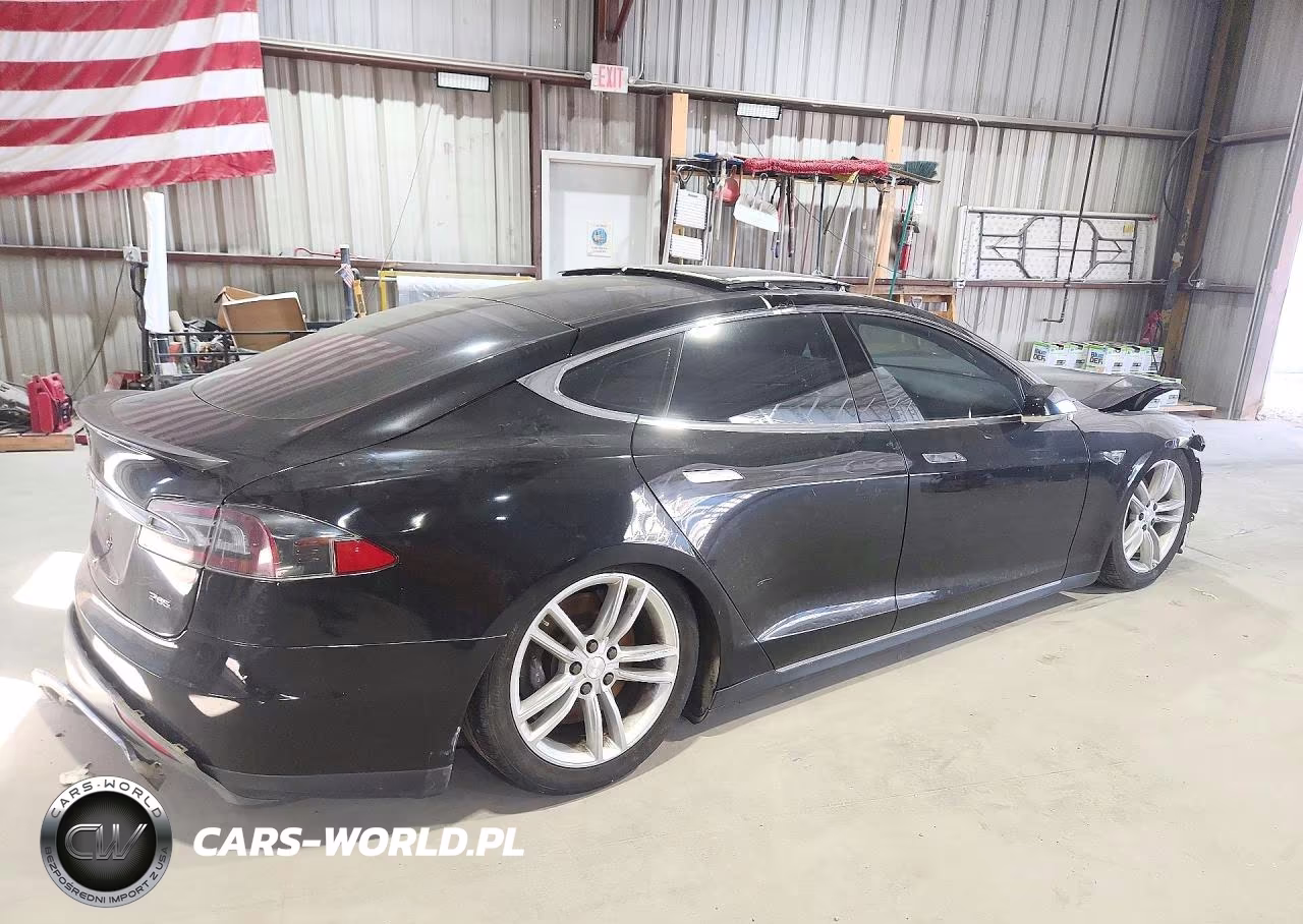 2013 Tesla Model S VIN:5YJSA1CP3DFP11770 - 3