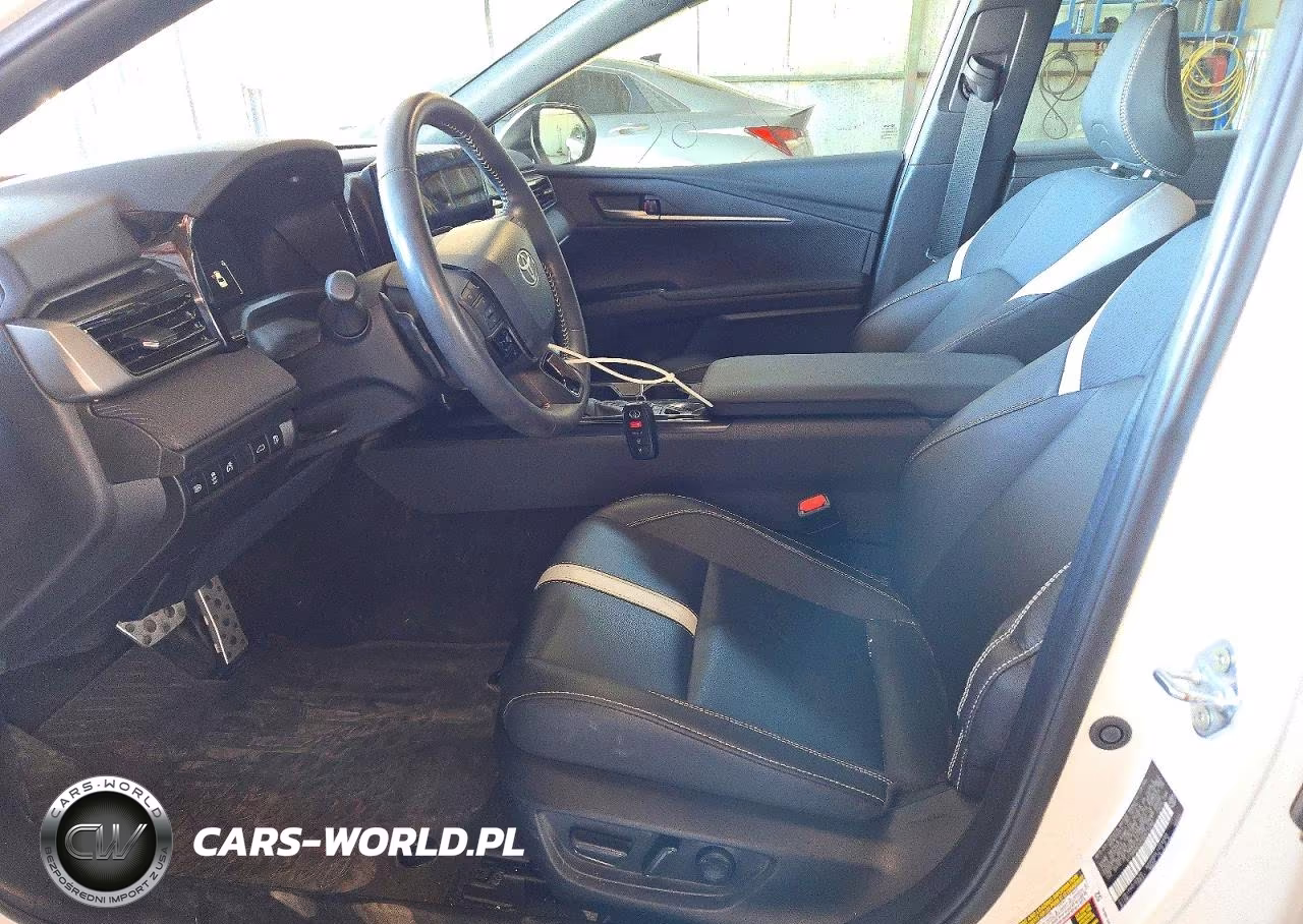 2025 Toyota Camry Se VIN:4T1DAACKXSU071280 - 7