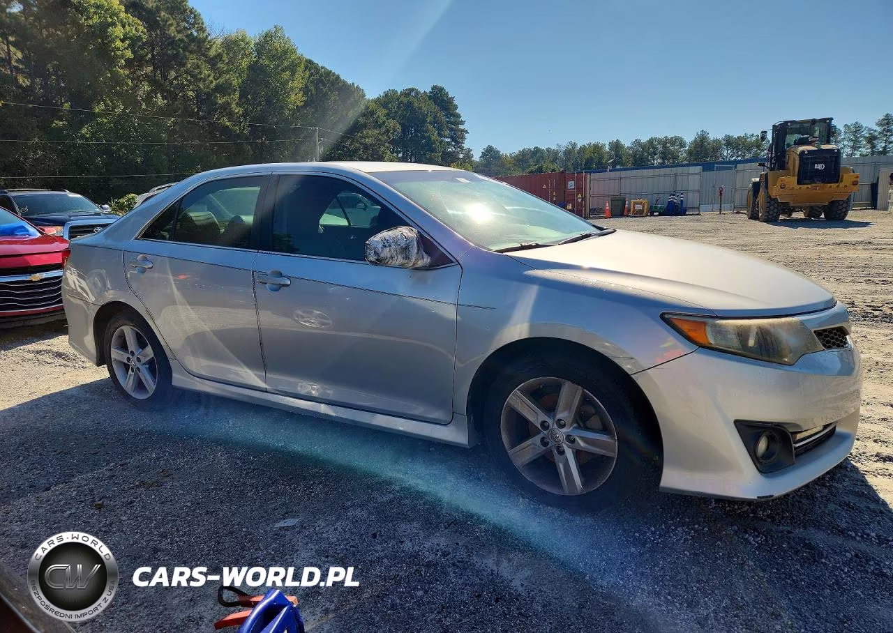 2013 Toyota Camry Se VIN:4T1BF1FKXDU284821 - 4