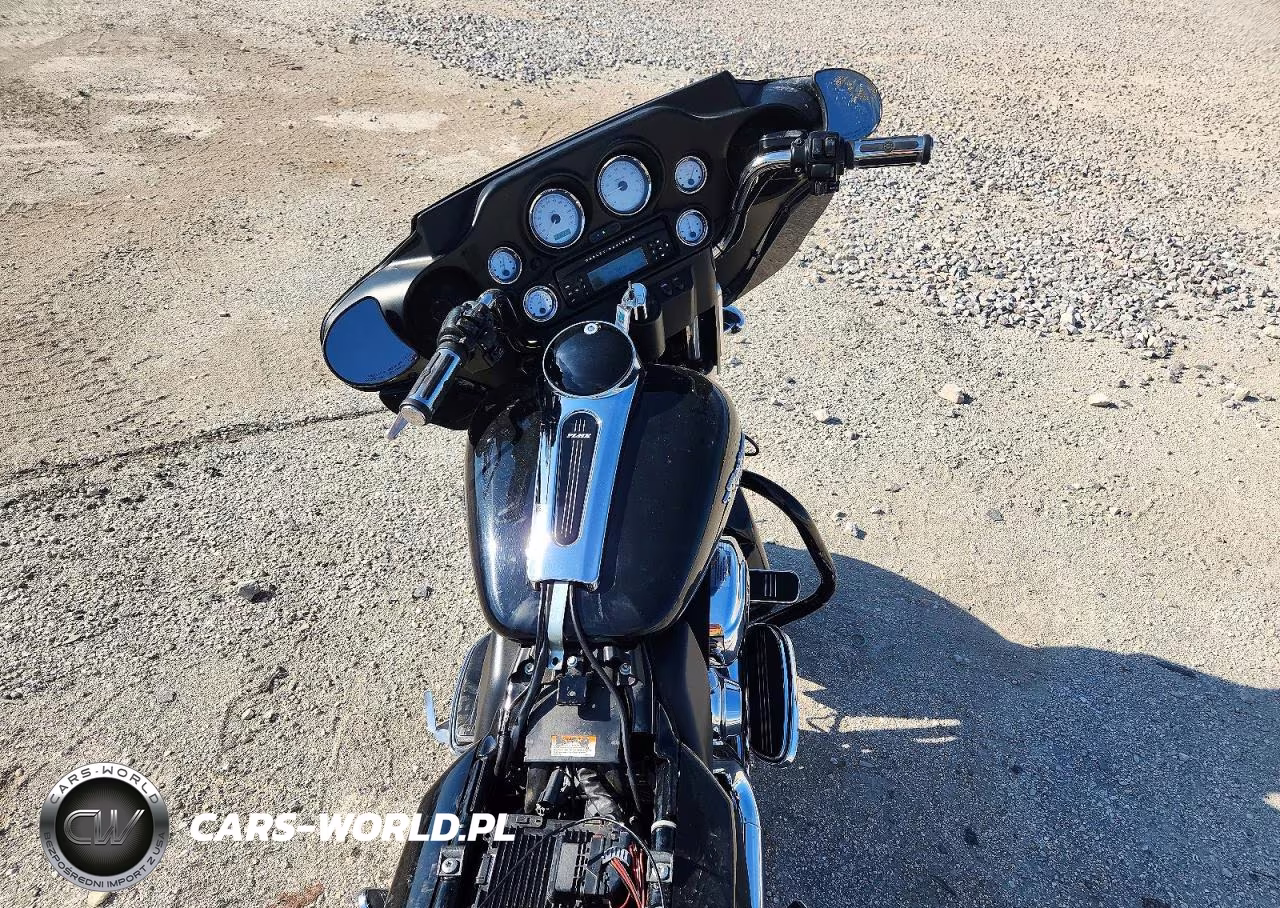 2010 Harley-Davidson Flhx VIN:1HD1KB411AB659819 - 6