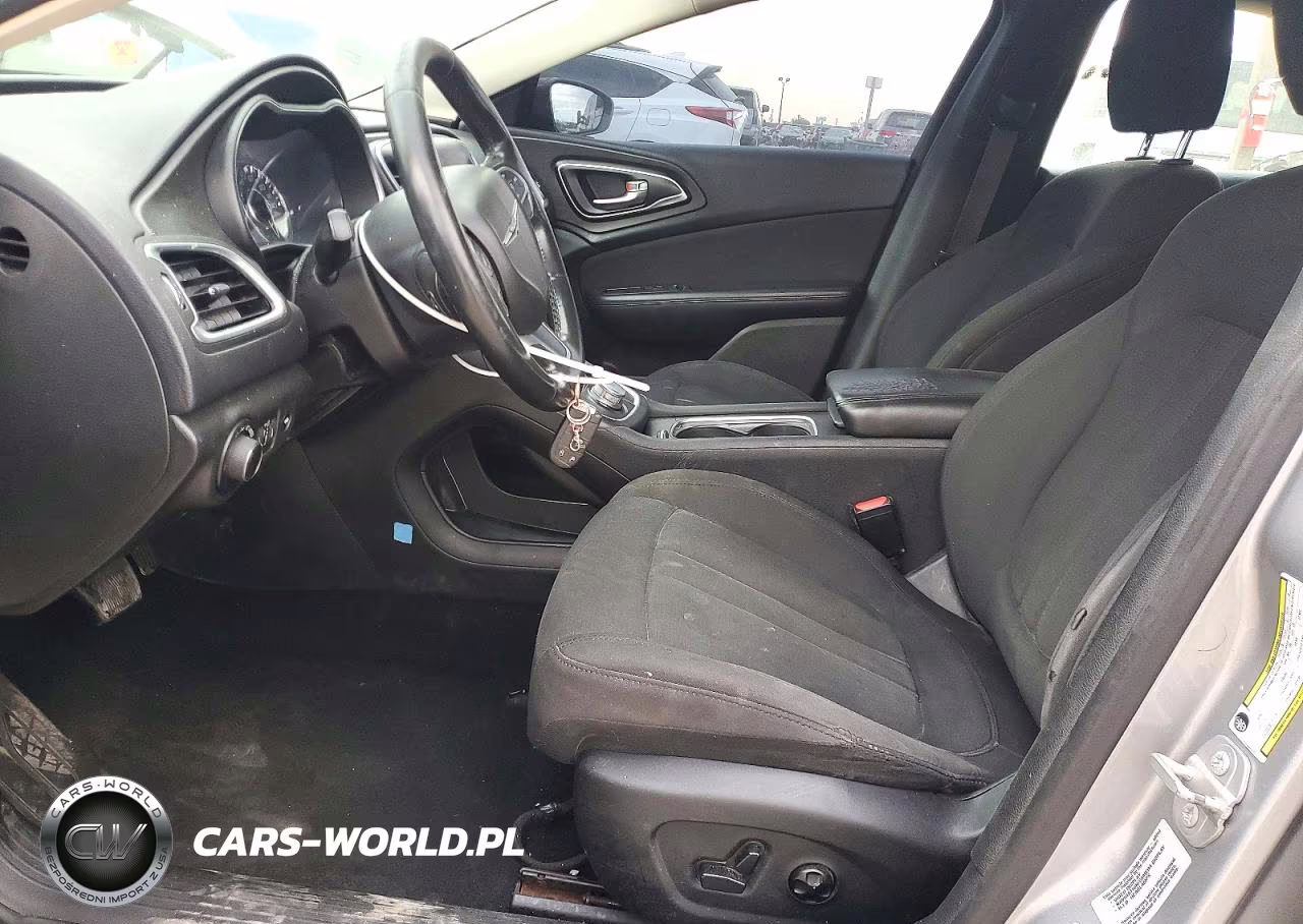 2015 Chrysler 200 Limited VIN:1C3CCCAB0FN744641 - 7