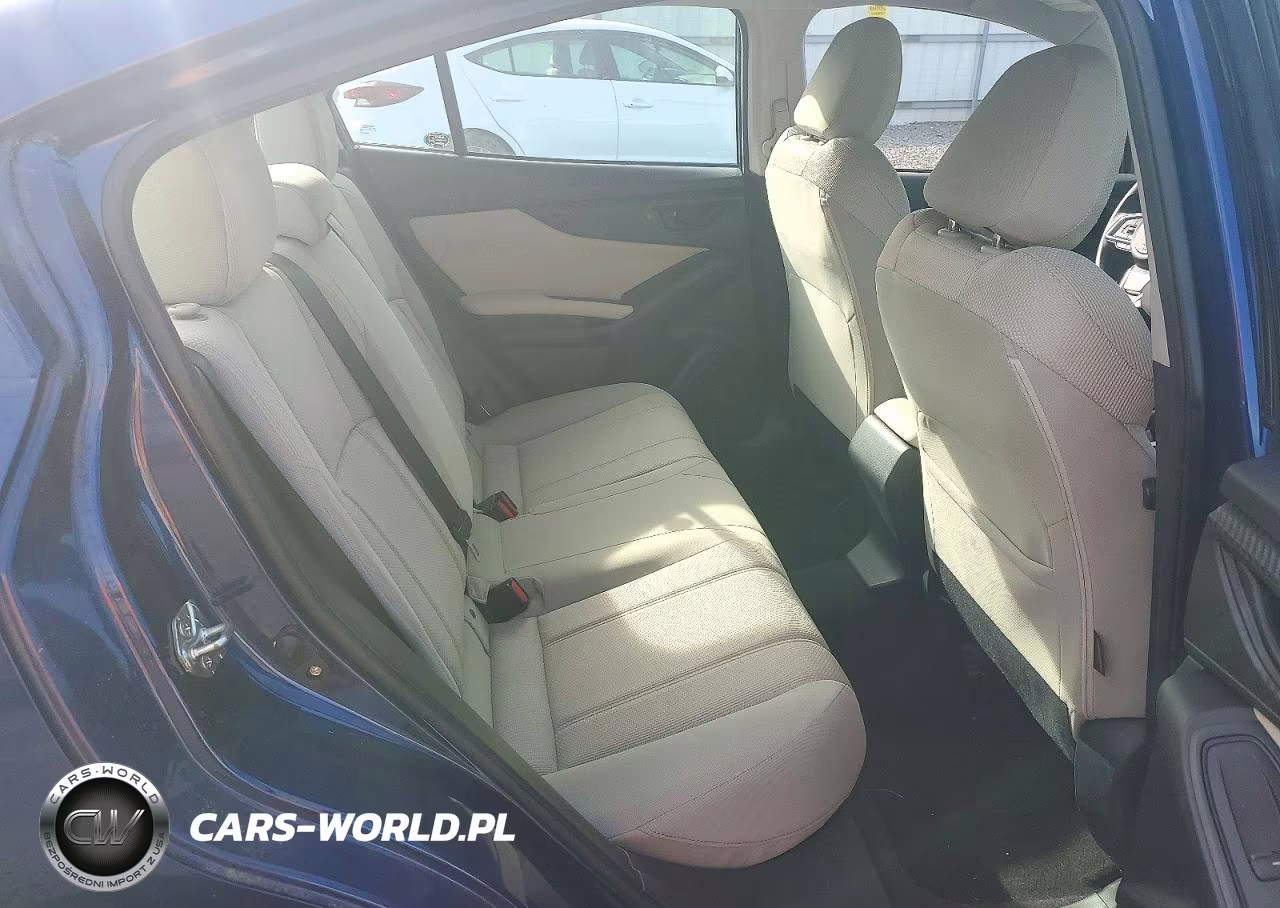 2018 Subaru Impreza Premium Plus VIN:4S3GKAD68J3604084 - 10