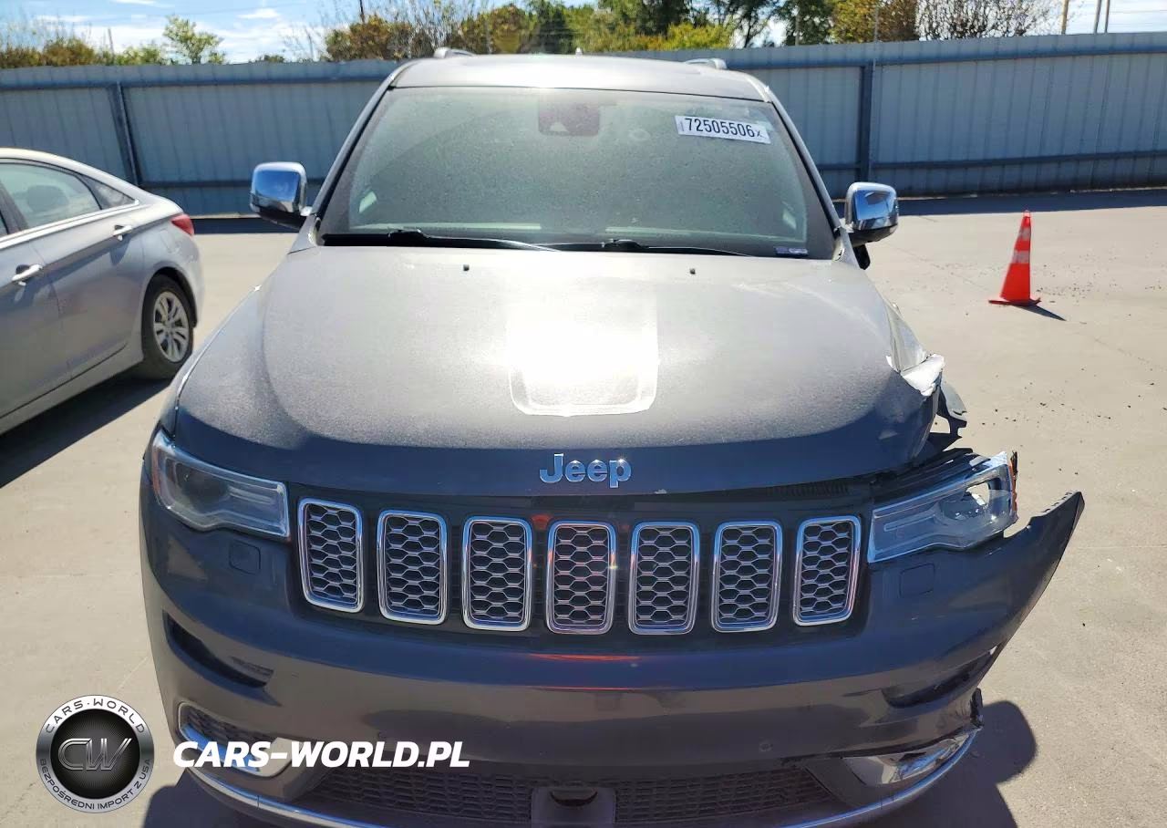 2017 Jeep Grand Cherokee Summit VIN:1C4RJFJT2HC689209 - 5