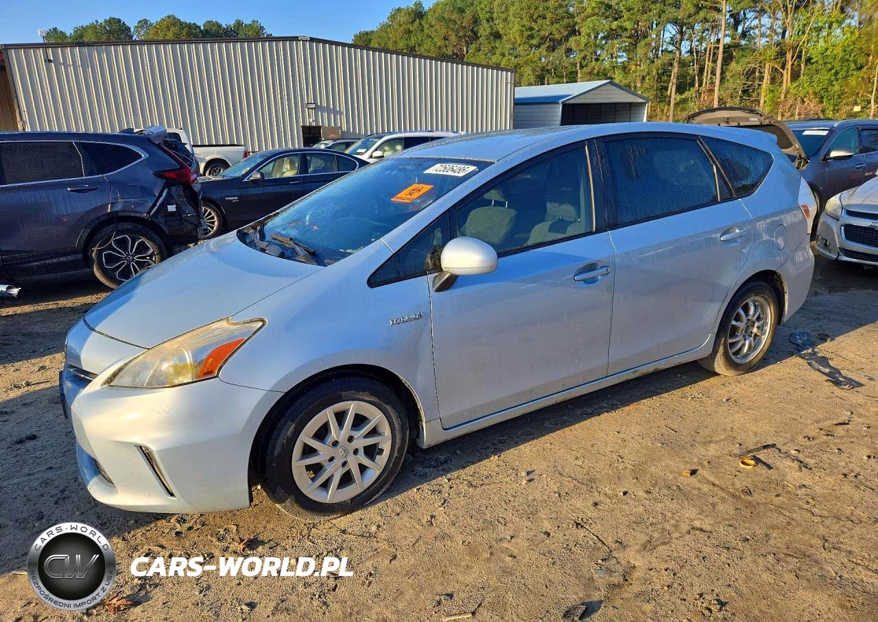 2014 Toyota Prius V Three – zdjęcie 1 z 12