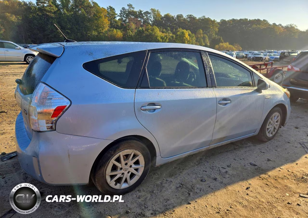 2014 Toyota Prius V Three VIN:JTDZN3EU9E3334748 - 3