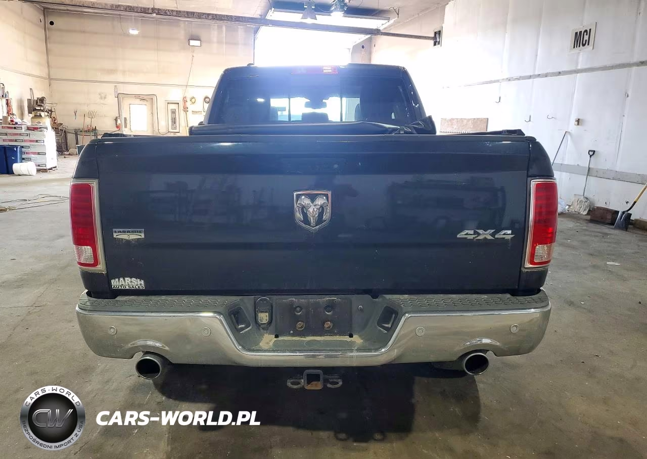 2015 Ram 1500 Laramie VIN:1C6RR7JT3FS545371 - 6