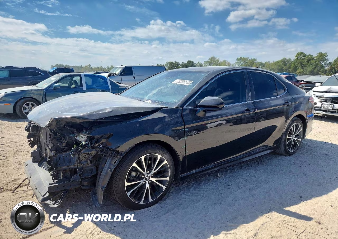2020 Toyota Camry Se
