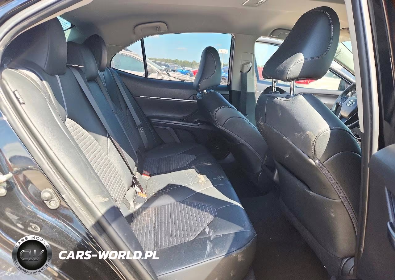 2020 Toyota Camry Se VIN:4T1G11AKXLU340184 - 10