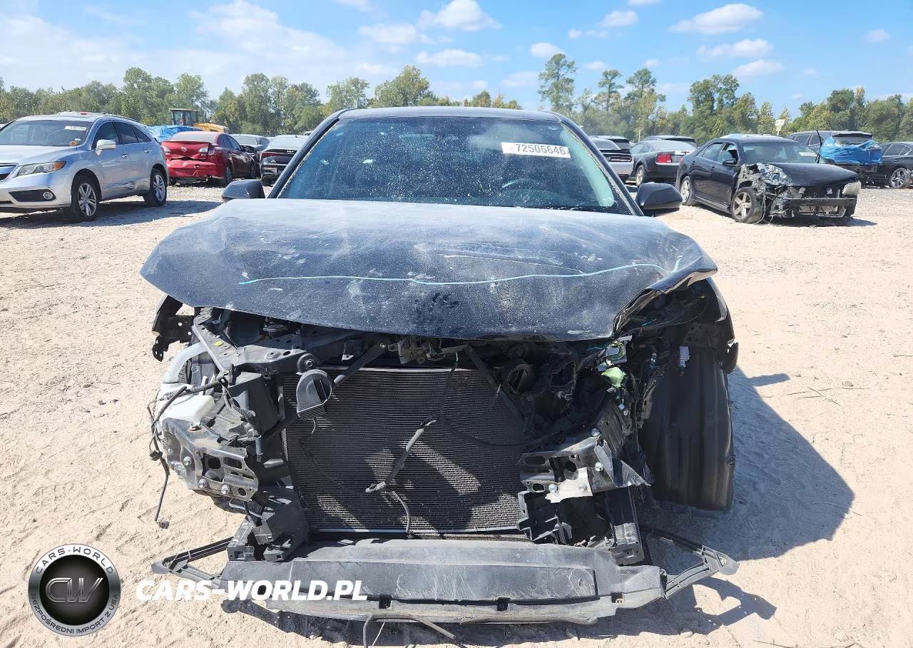 2020 Toyota Camry Se VIN:4T1G11AKXLU340184 - 5