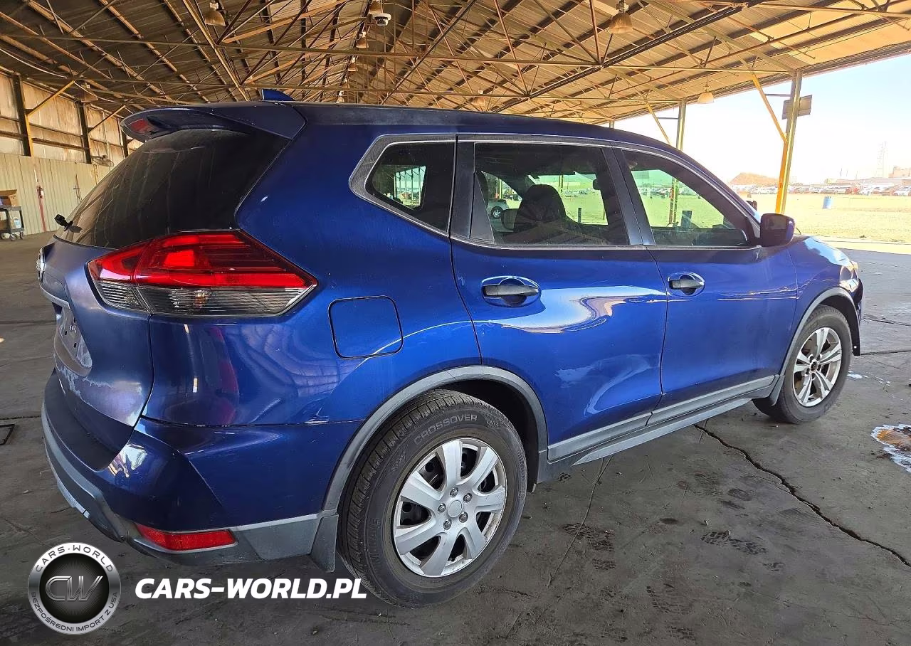 2017 Nissan Rogue S VIN:KNMAT2MTXHP528949 - 3