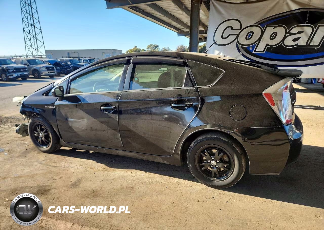 2015 Toyota Prius Two VIN:JTDKN3DU1F1876331 - 2