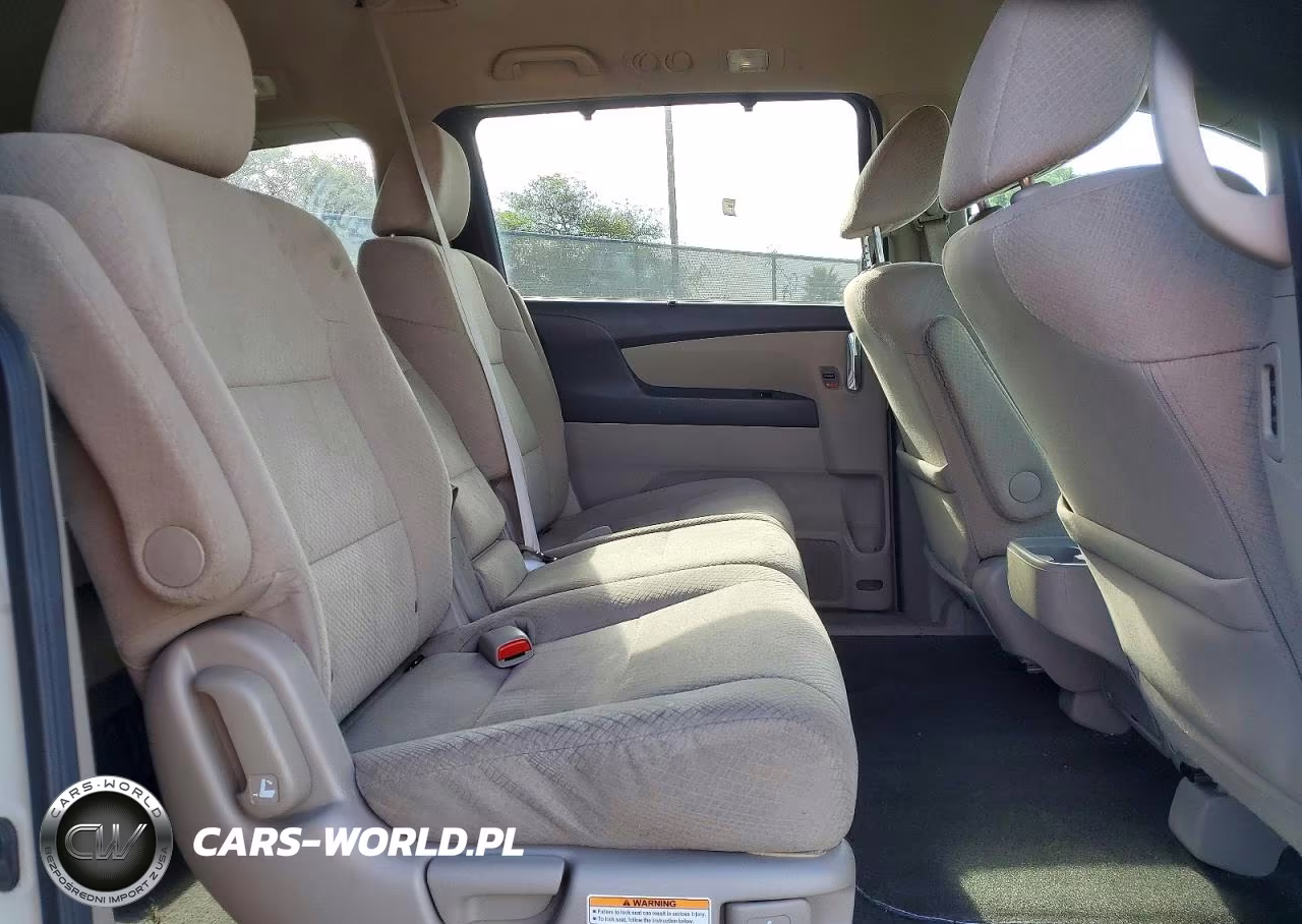 2016 Honda Odyssey Se VIN:5FNRL5H38GB121669 - 11