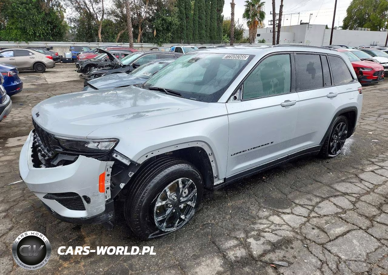 2025 Jeep Grand Cherokee Laredo – zdjęcie 1 z 13