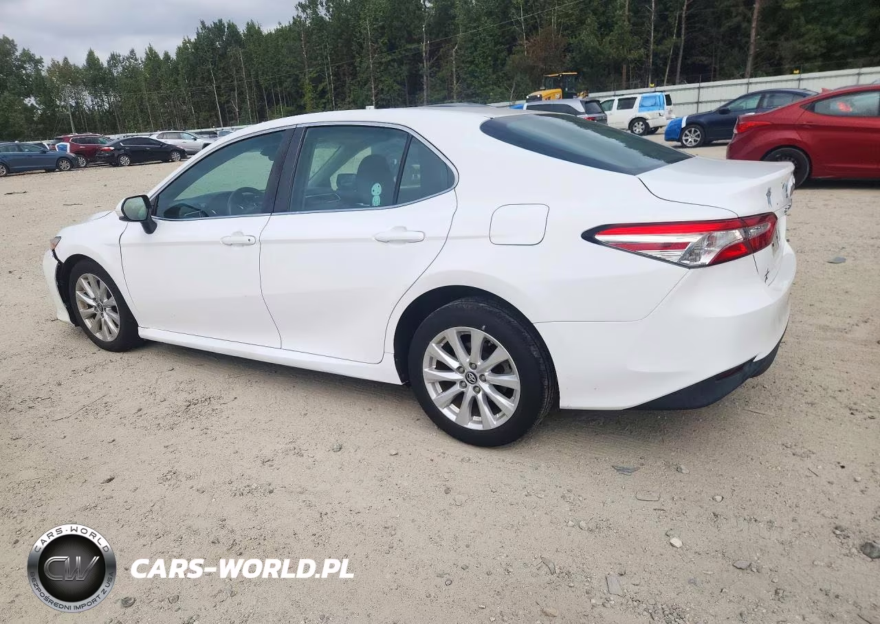 2018 Toyota Camry L VIN:4T1B11HK9JU551325 - 2