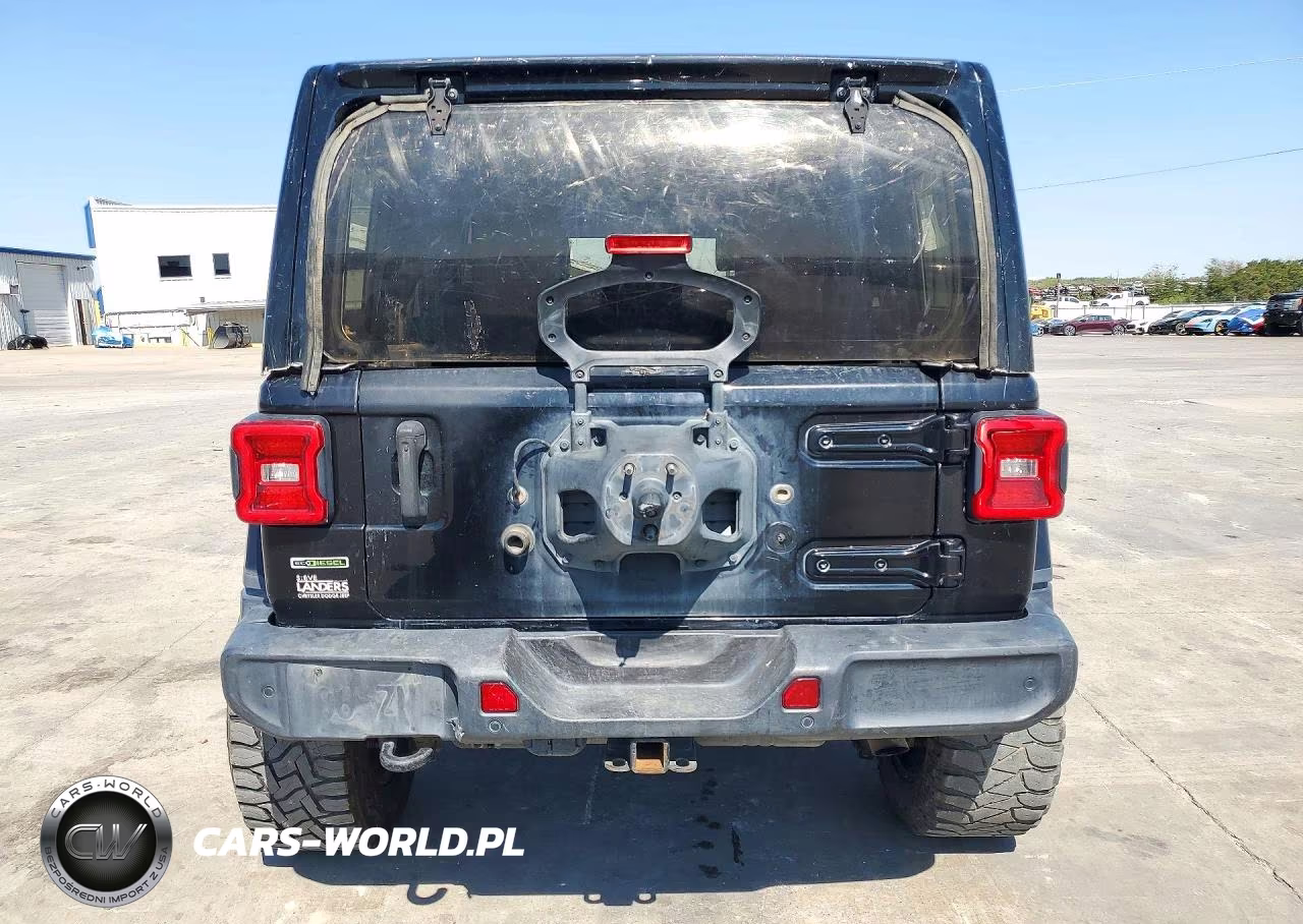 2020 Jeep Wrangler Unlimited Sahara VIN:1C4HJXEM4LW320959 - 6