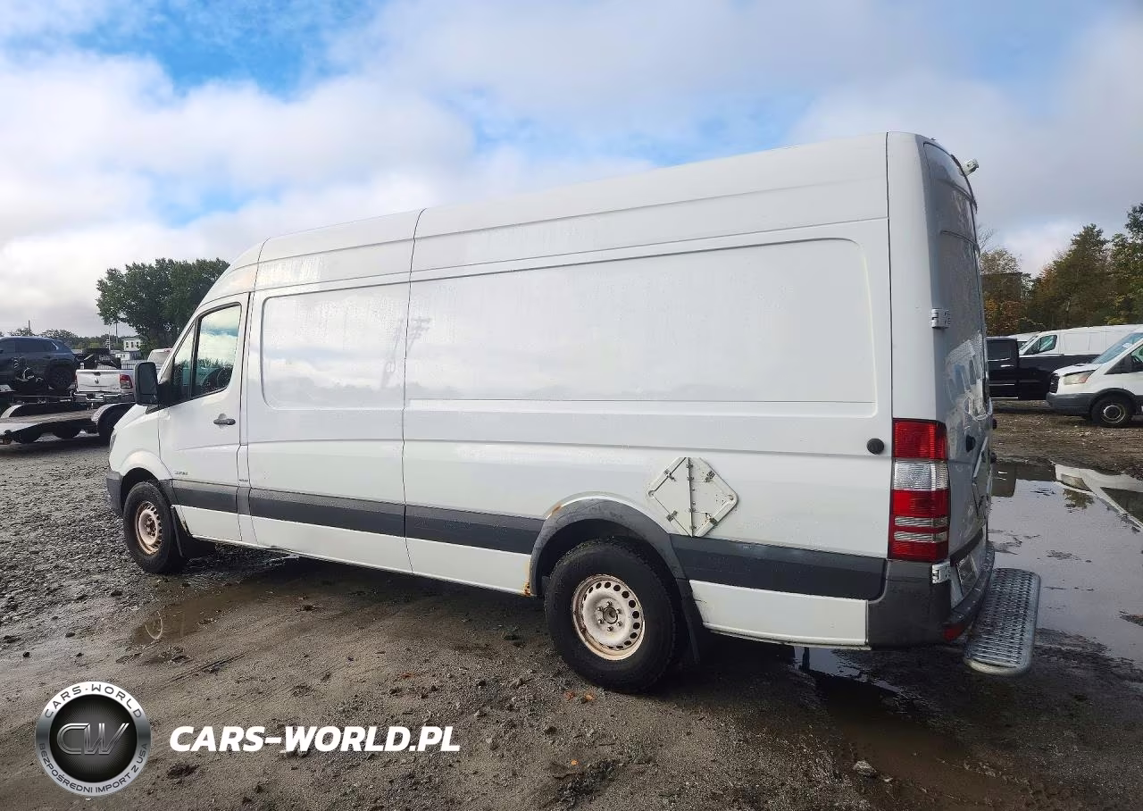 2015 Mercedes-Benz Sprinter 2500 Delivery Van VIN:WD3PE8DB2FP124369 - 2