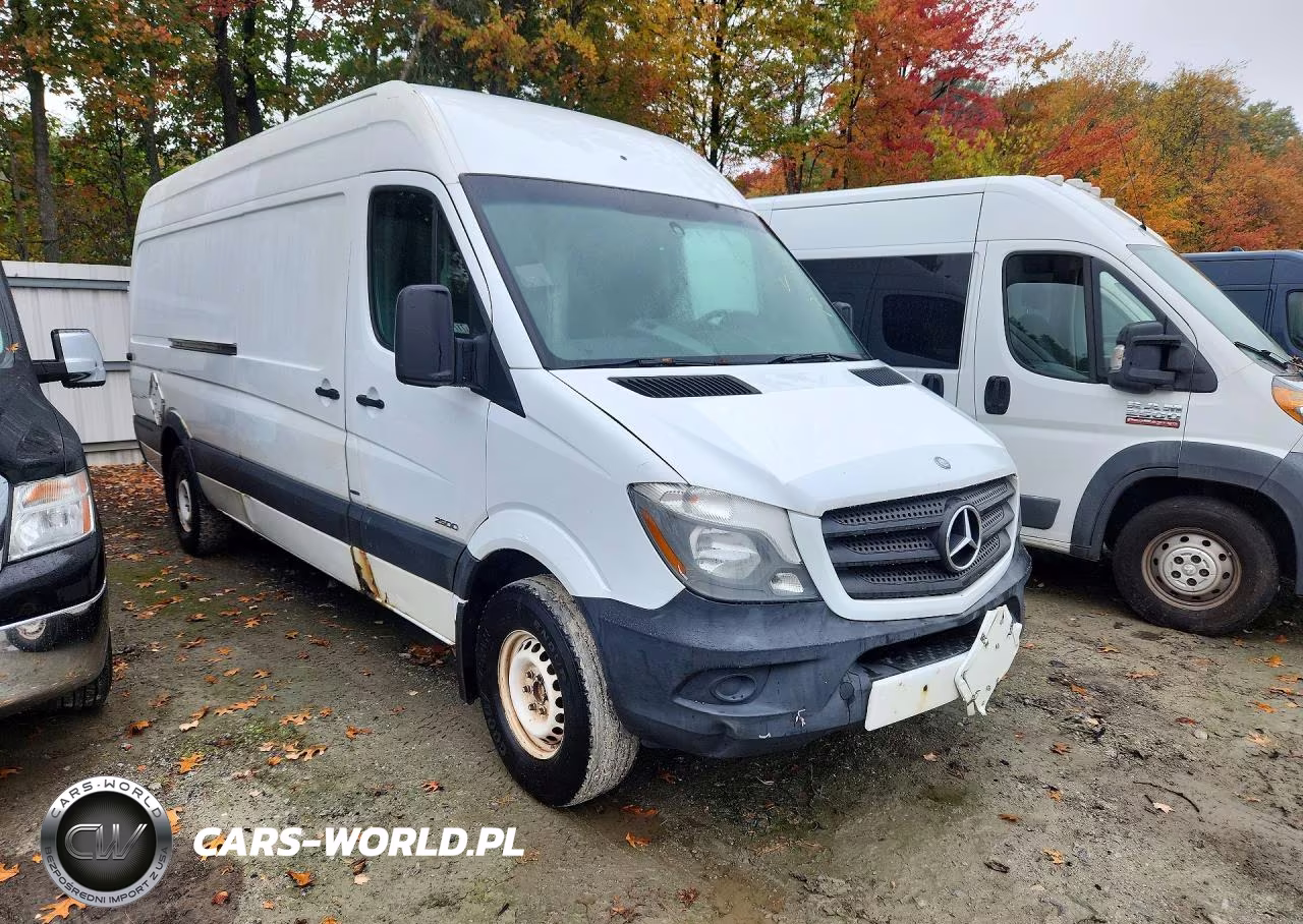 2015 Mercedes-Benz Sprinter 2500 Delivery Van VIN:WD3PE8DB2FP124369 - 4