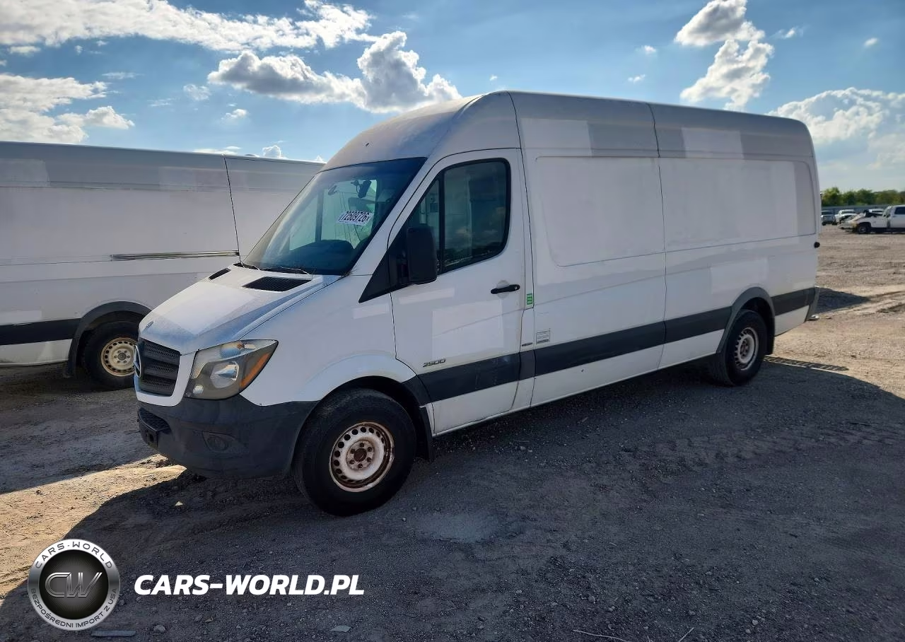 2015 Mercedes-Benz Sprinter 2500 VIN:WD3PE8DB7FP135366 - 1