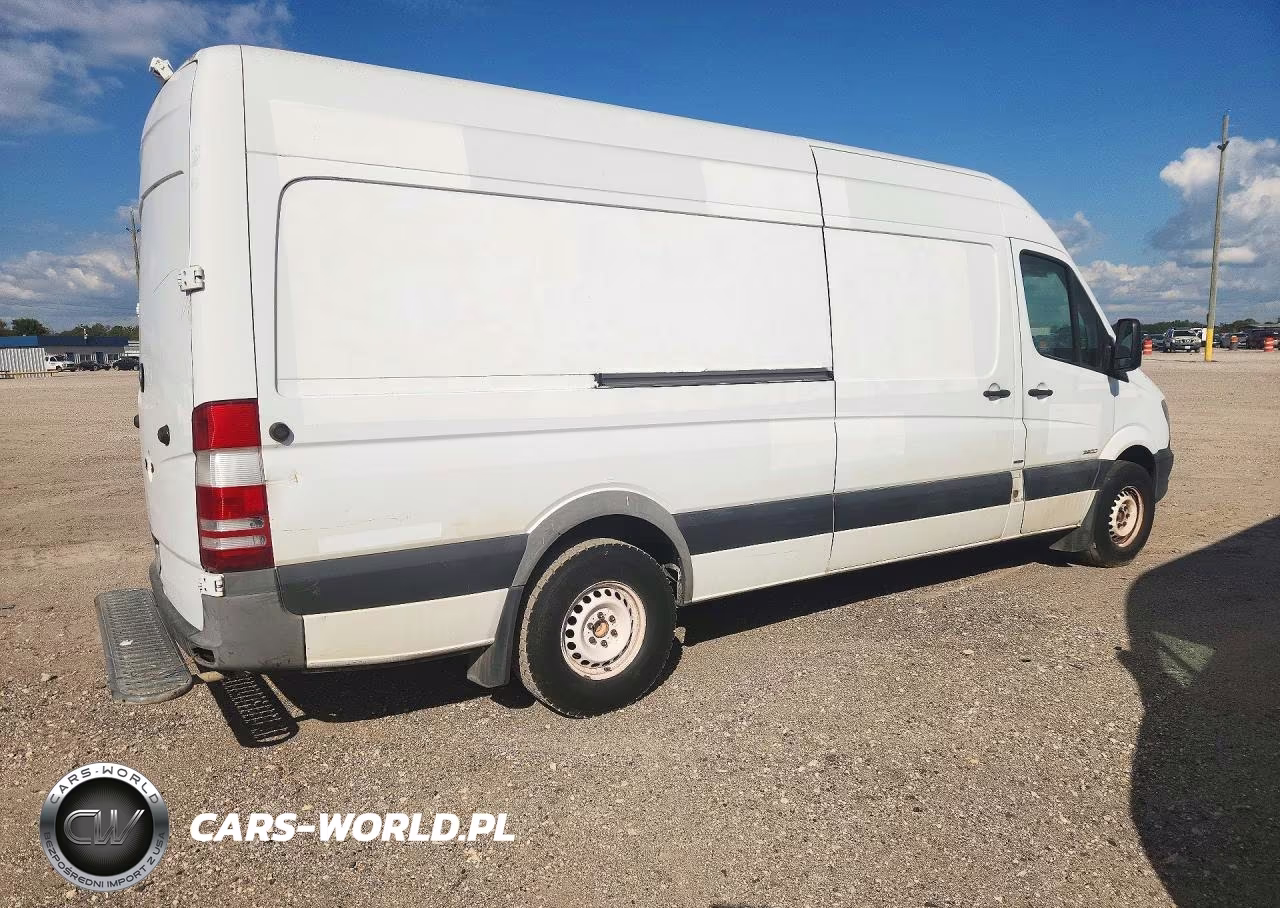 2015 Mercedes-Benz Sprinter 2500 VIN:WD3PE8DB7FP135366 - 3