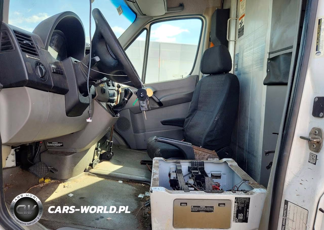 2015 Mercedes-Benz Sprinter 2500 VIN:WD3PE8DB7FP135366 - 7
